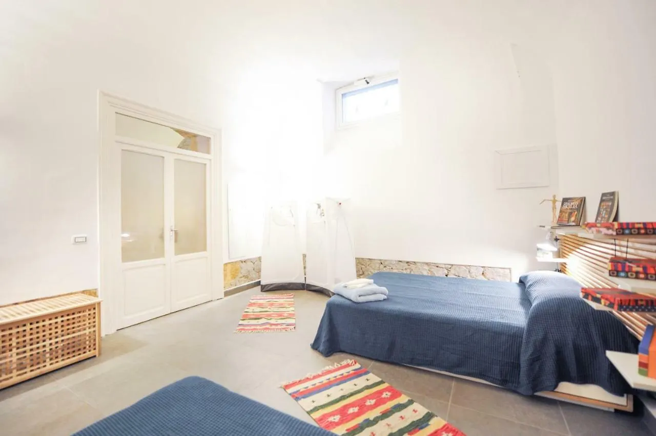 I Paladini Politeama Apartment Palermo 0*,